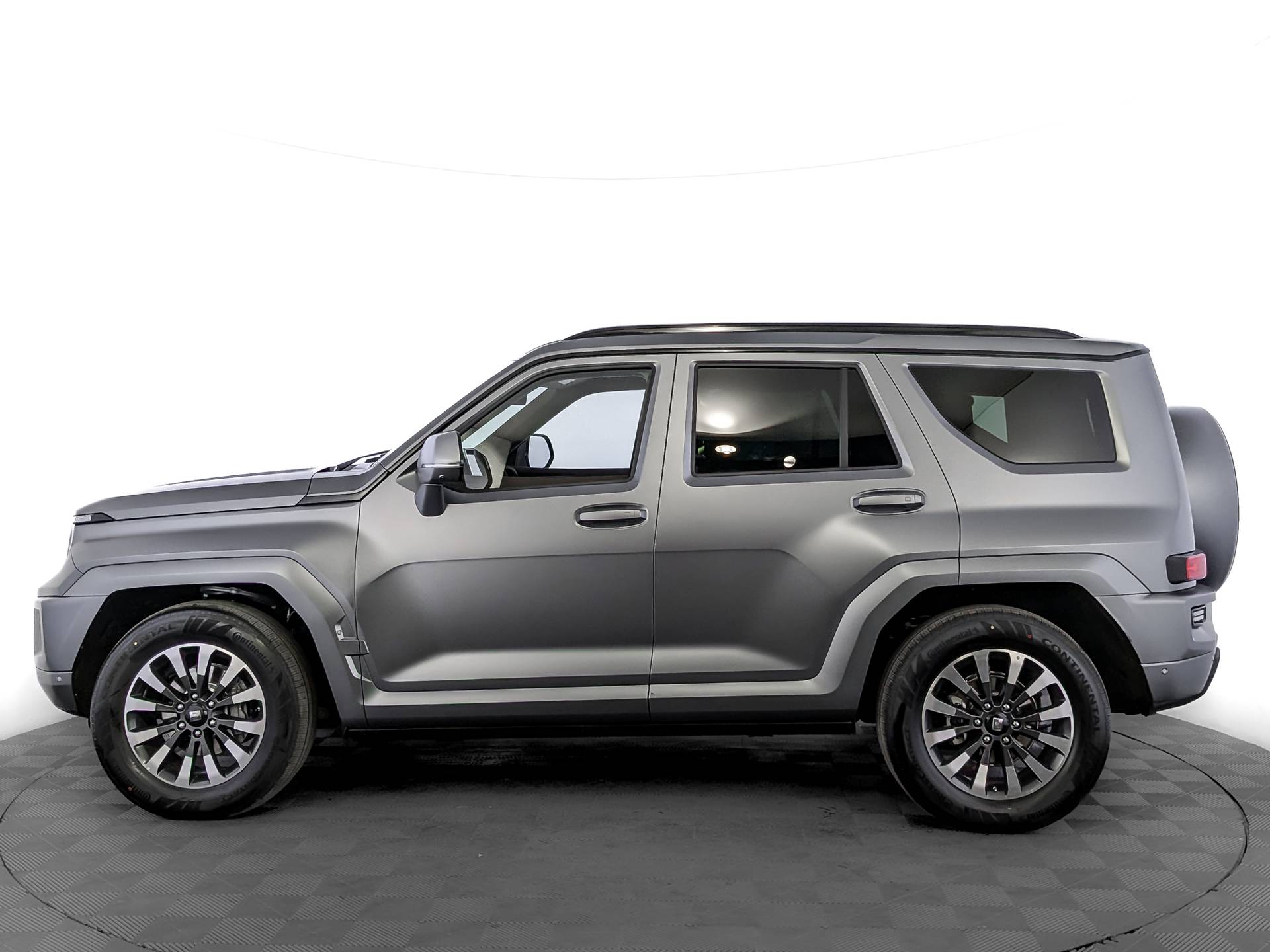 Tank 700 Superior 3.0 9AT 4WD