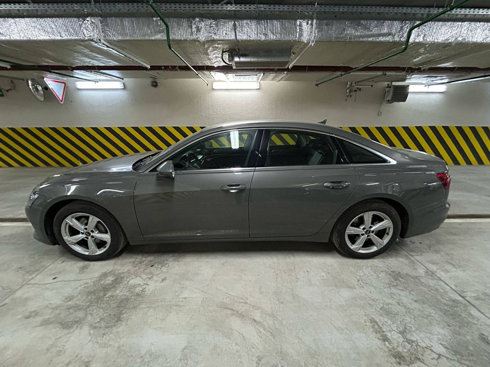 Audi A6,  72 455 км, 2022 года в лизинг