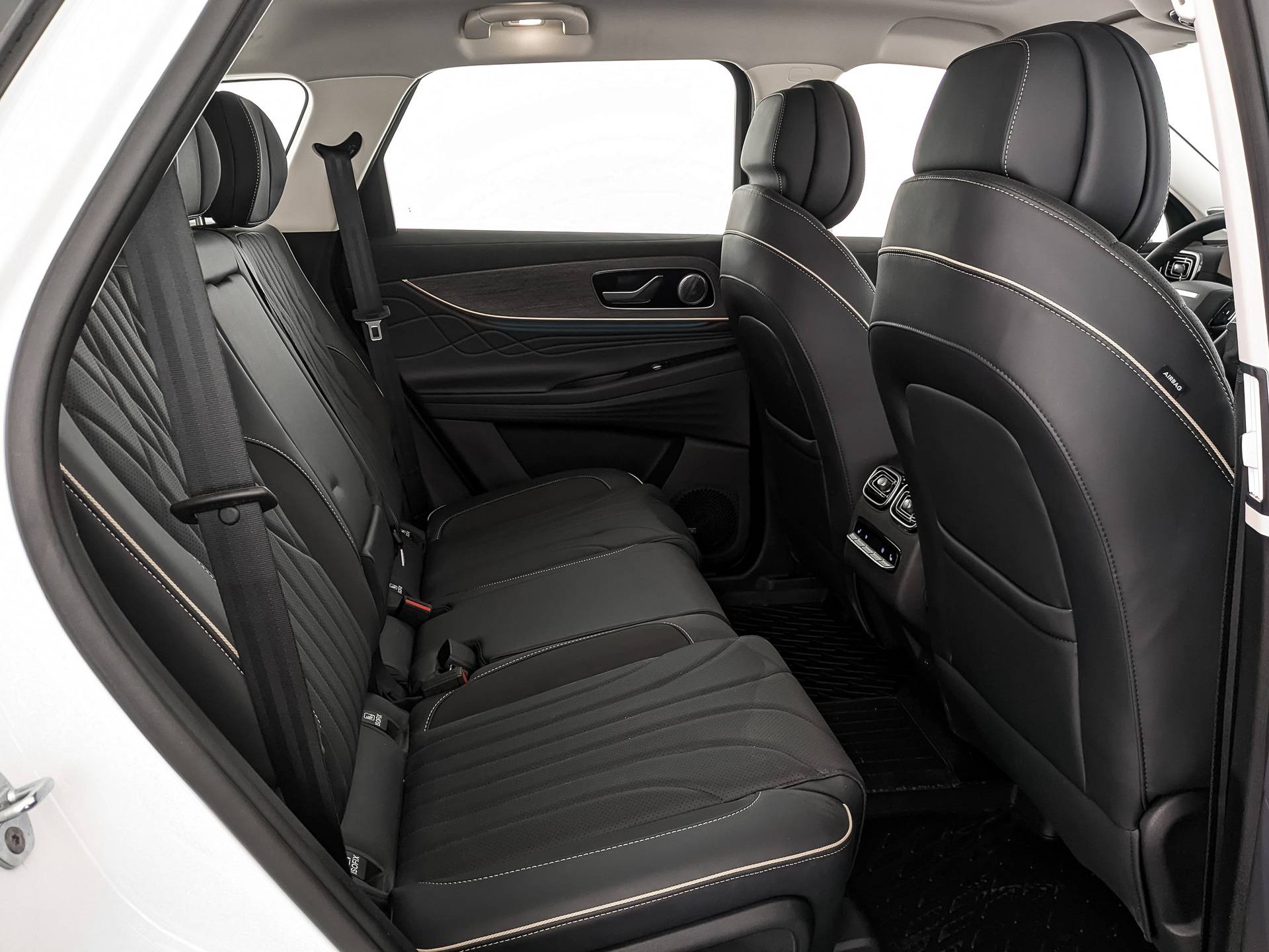 Jaecoo J8 Active 2.0T 7DCT AWD