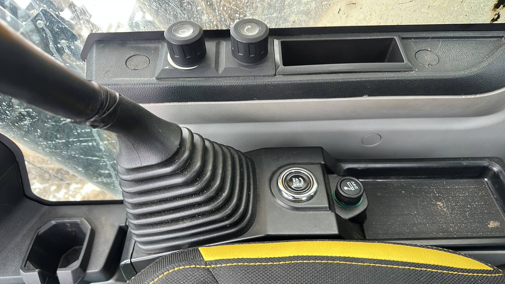 SANY SY500H,  281 590 км, 2024 года в лизинг