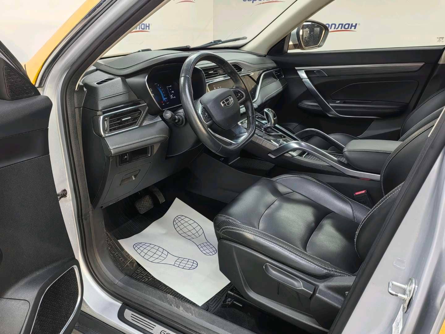 Geely Atlas Pro,  261 906 км, 2022 года в лизинг