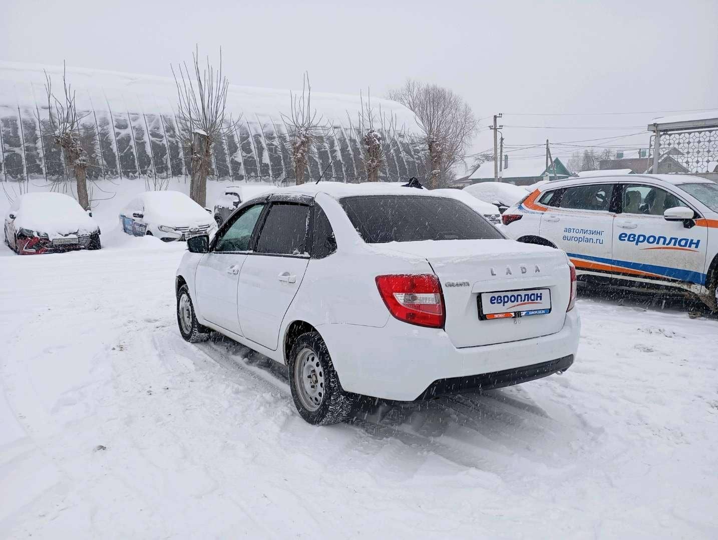 Lada Granta седан,  94 471 км, 2024 года в лизинг