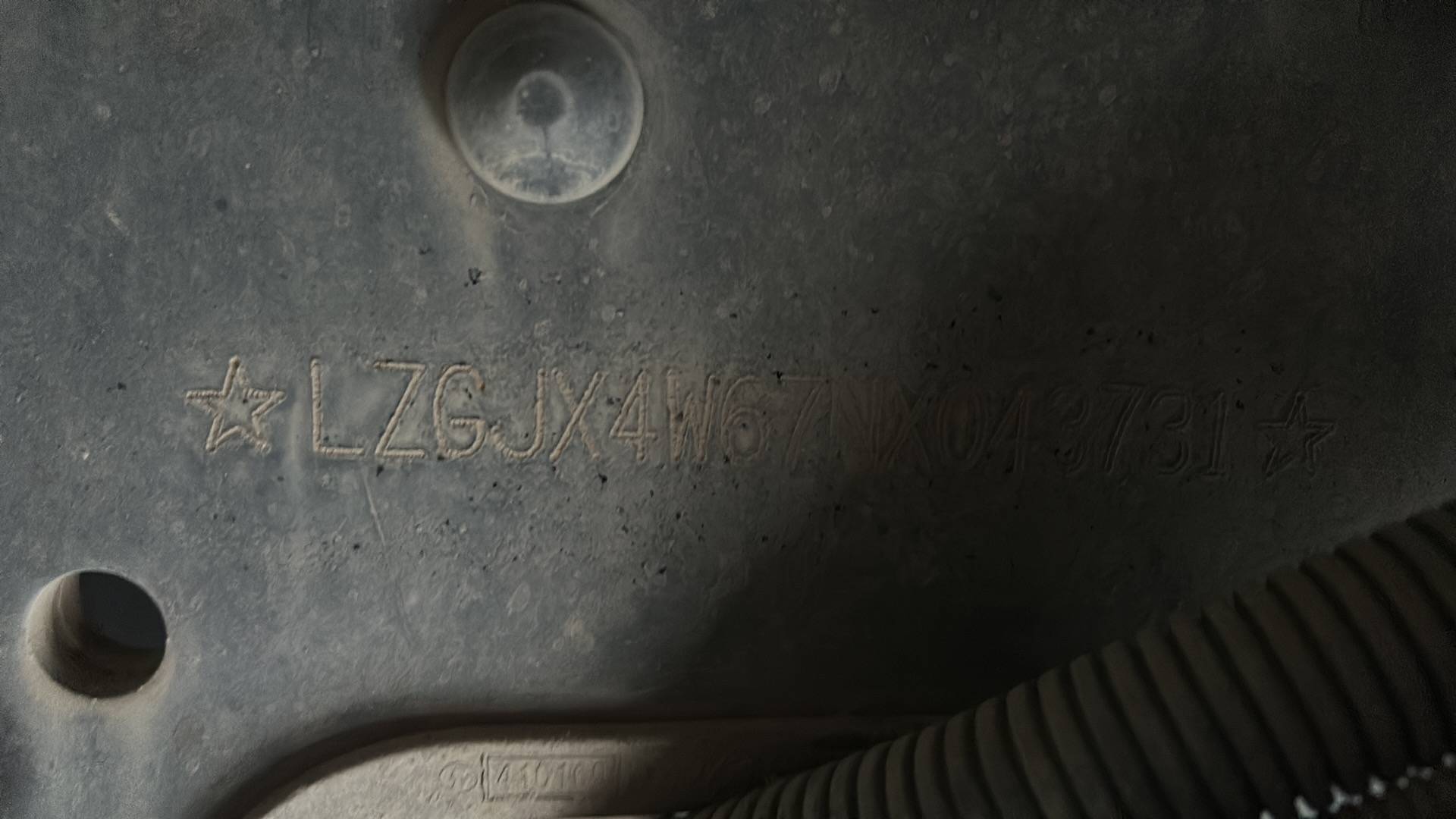 Shacman SX33186W366C,  151 745 км, 2022 года в лизинг