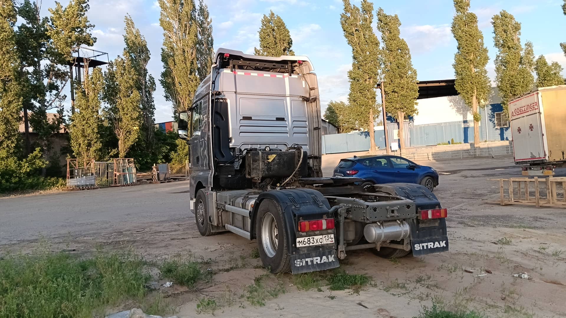 Sitrak C7H MAX ZZ4186V391HE,  316 287 км, 2023 года в лизинг