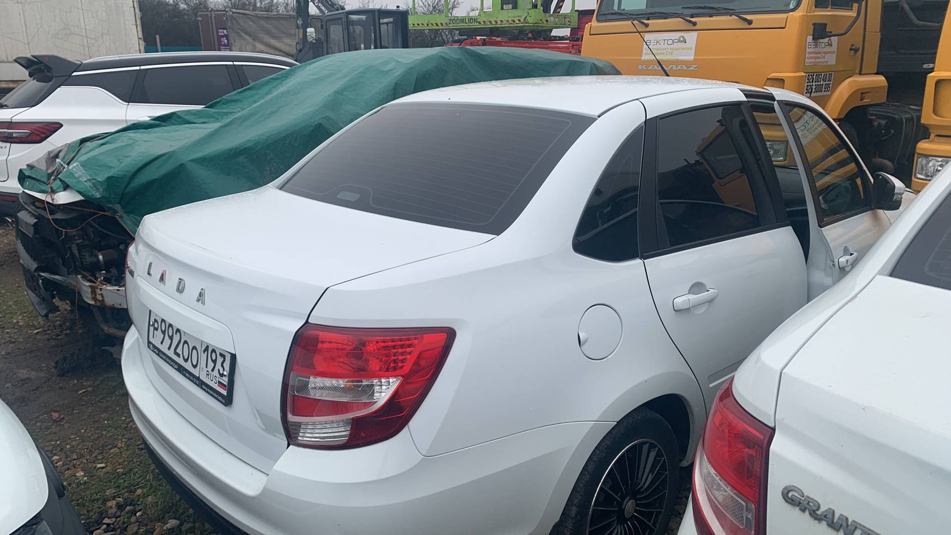 Lada Granta седан,  85 955 км, 2023 года в лизинг