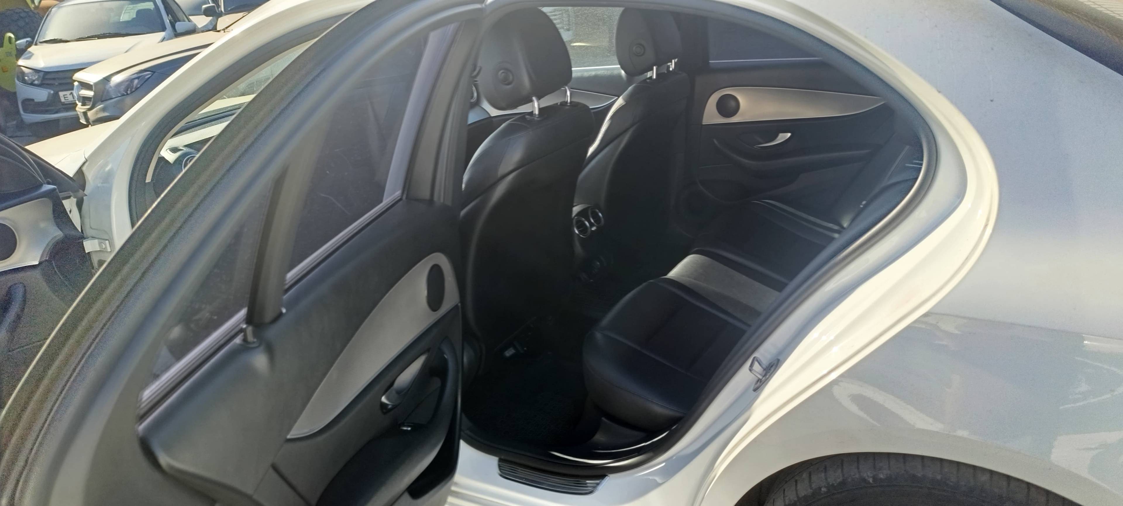 Mercedes-Benz E седан,  273 081 км, 2018 года в лизинг