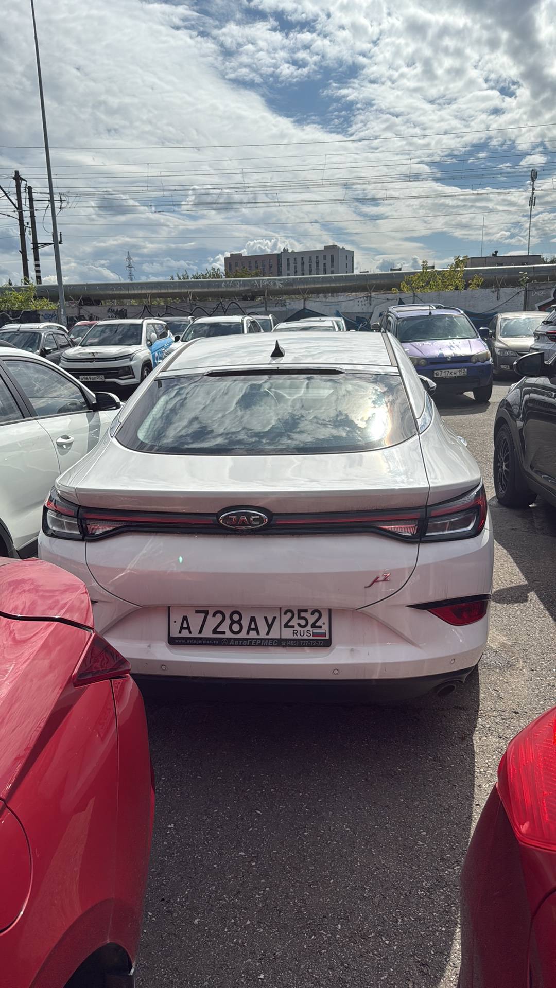 JAC J7,  120 000 км, 2023 года в лизинг