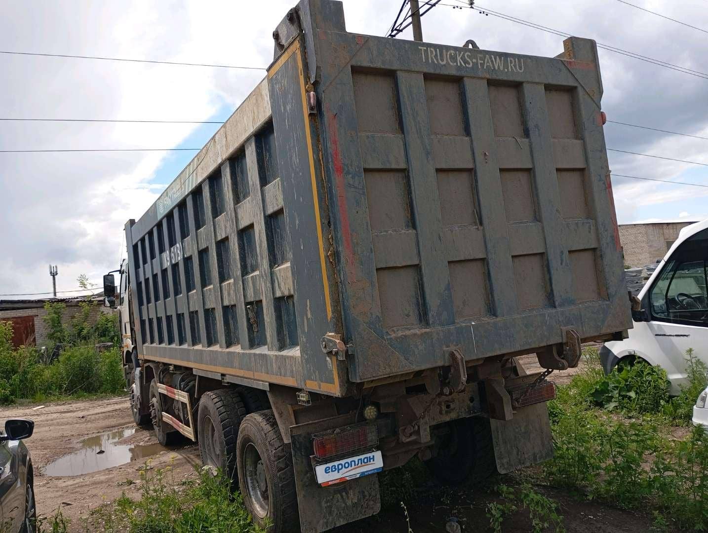 FAW CA3310P66K24T4E5 8х4,  136 846 км, 2023 года в лизинг