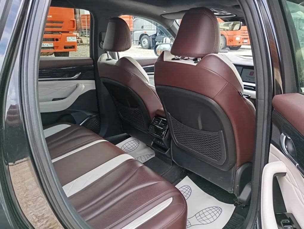 Geely Monjaro,  159 043 км, 2023 года в лизинг