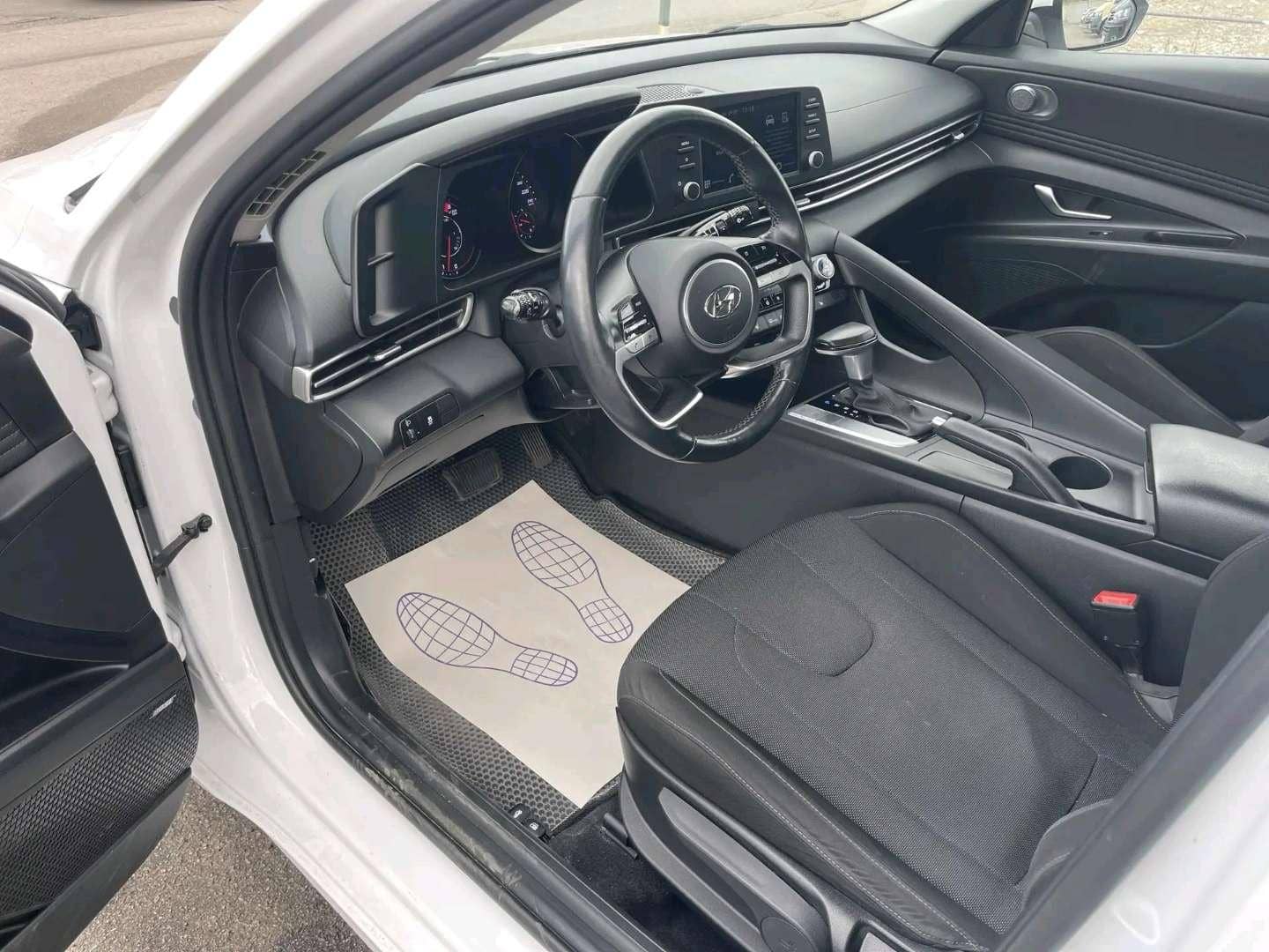 Hyundai Elantra,  59 545 км, 2021 года в лизинг