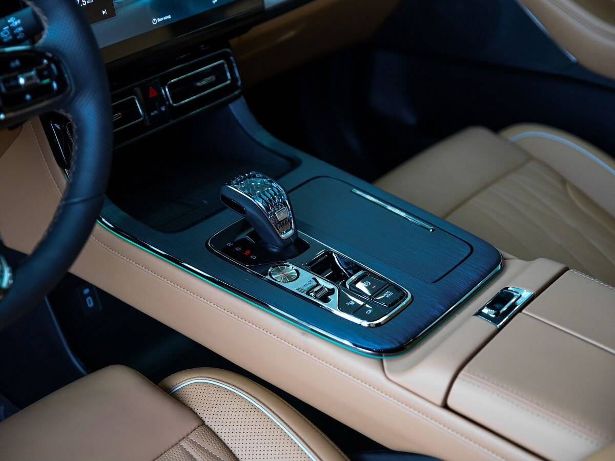 GAC GS8 GX Premium 2.0 8AT 4WD