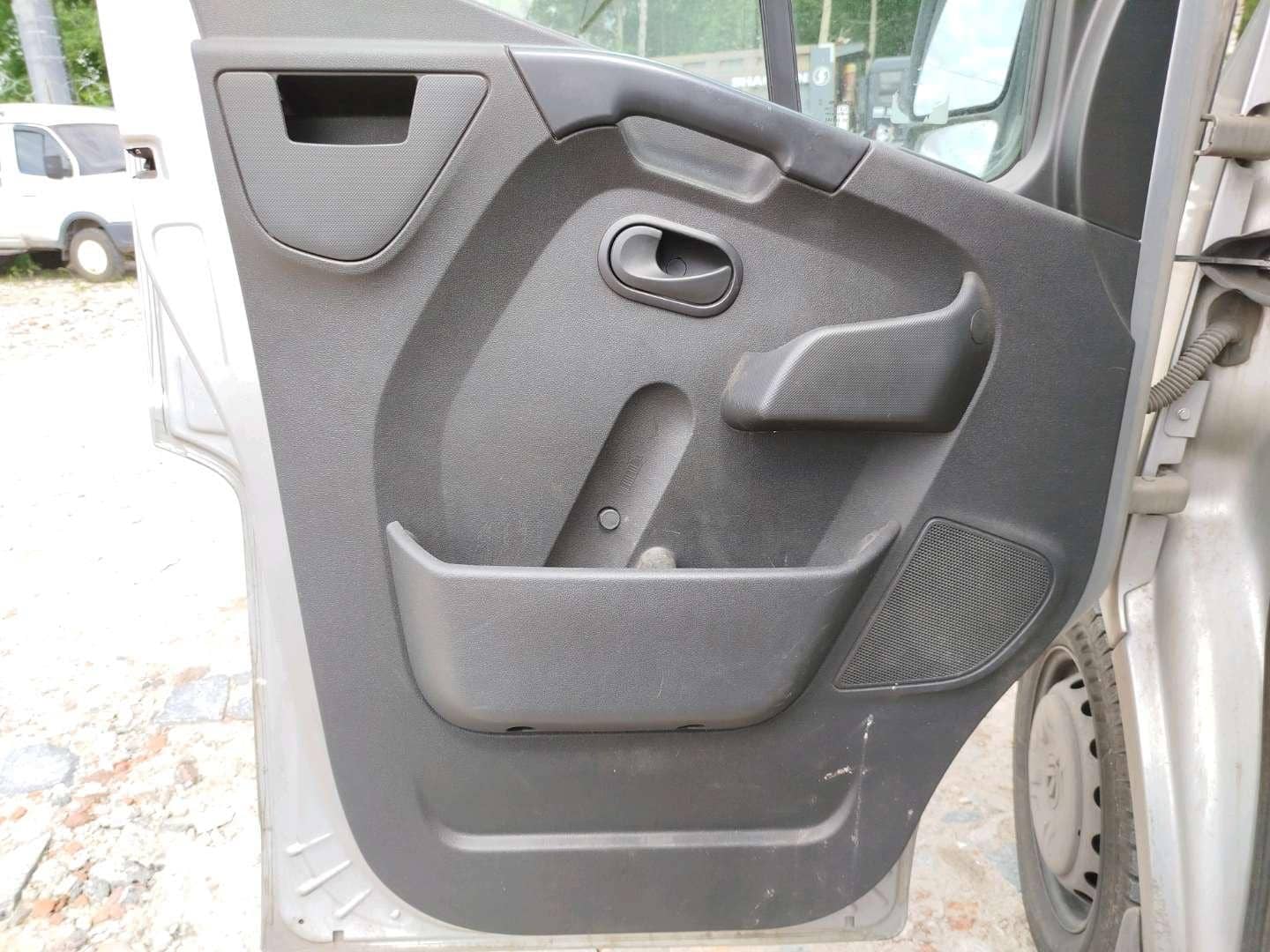Renault Master,  195 376 км, 2019 года в лизинг