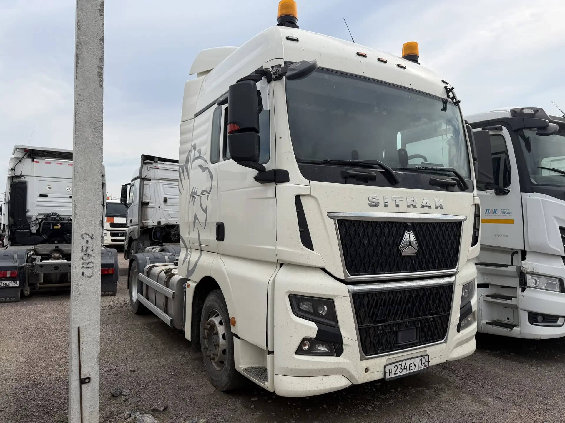 Sitrak C7H MAX 4x2 ZZ4186V361HE,  366 447 км, 2023 года