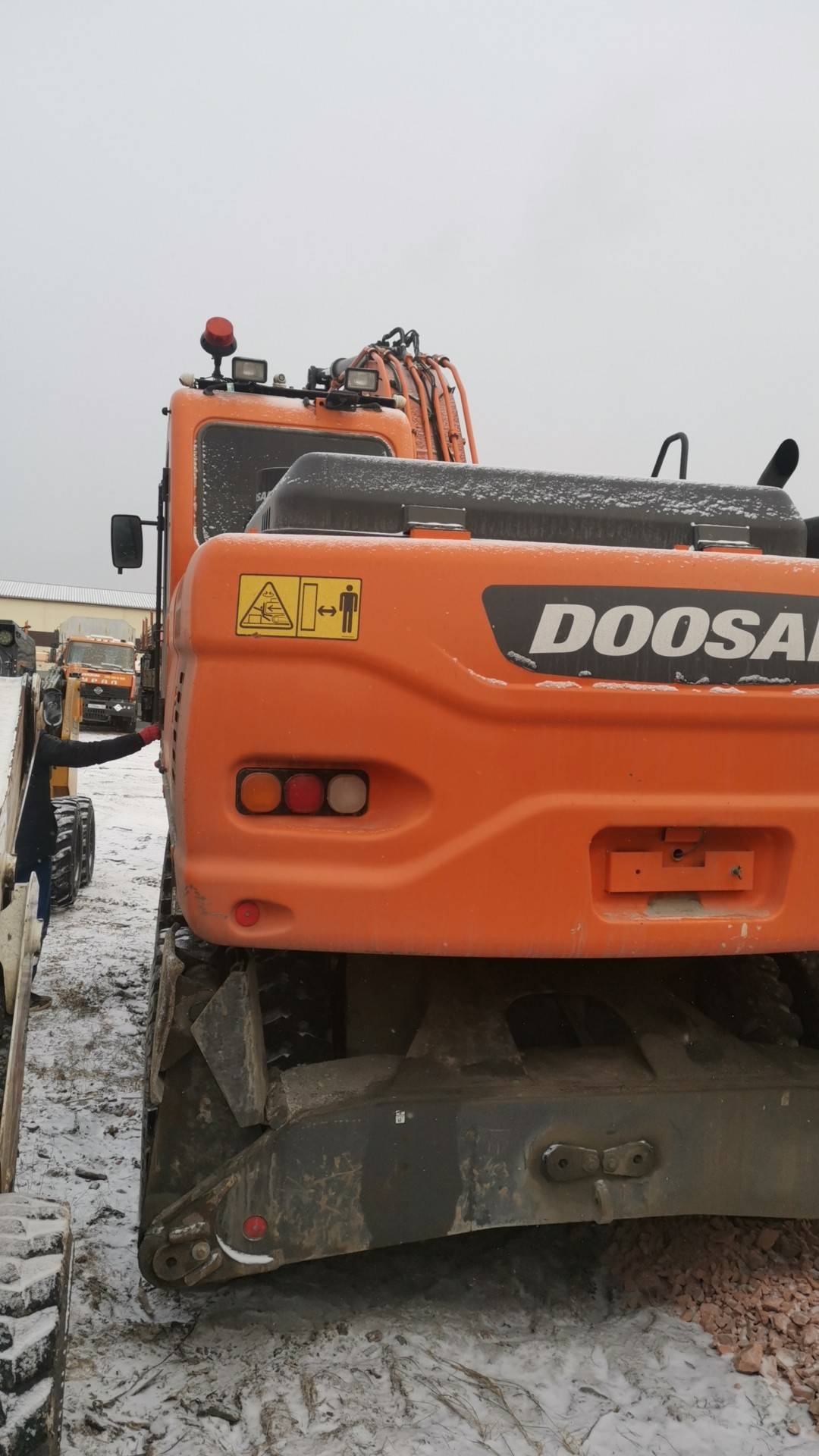 DOOSAN/DEVELON DX190WA,  8 912 км, 2021 года в лизинг