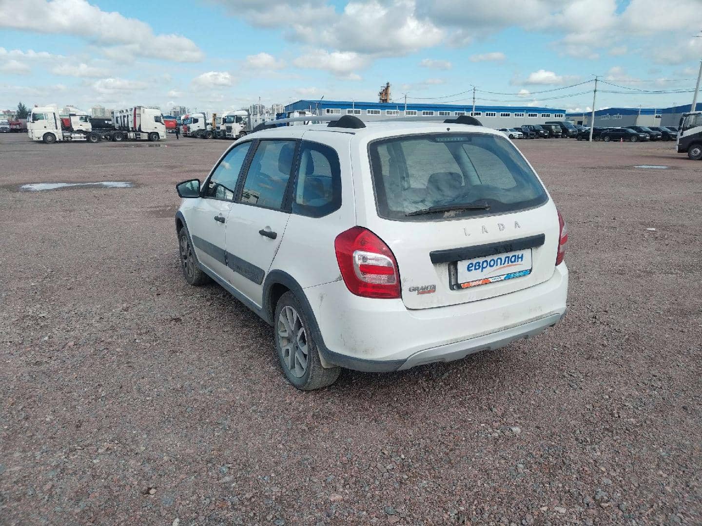 Lada Granta Кросс,  71 257 км, 2023 года в лизинг