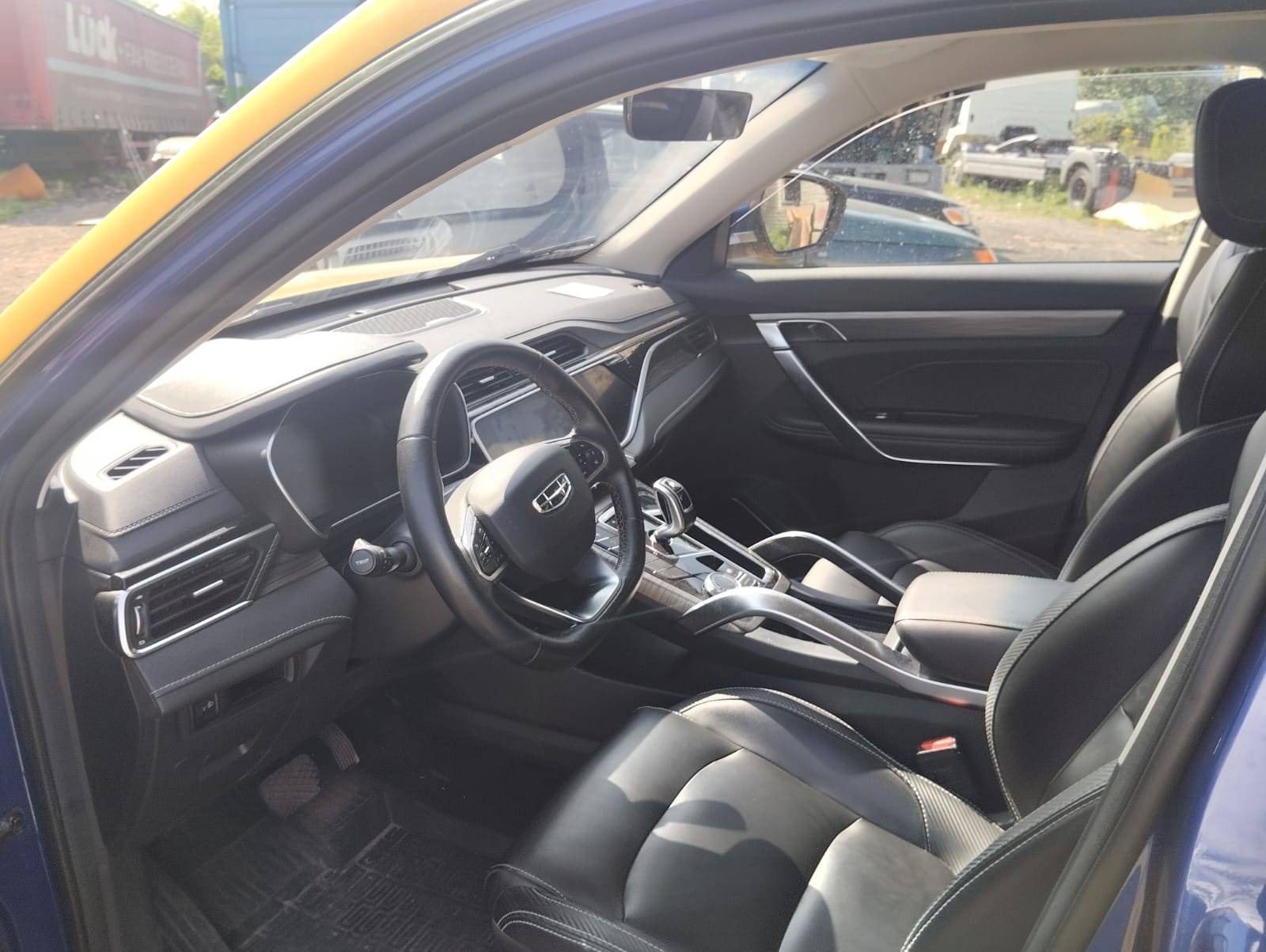 Geely Atlas Pro,  166 256 км, 2022 года в лизинг