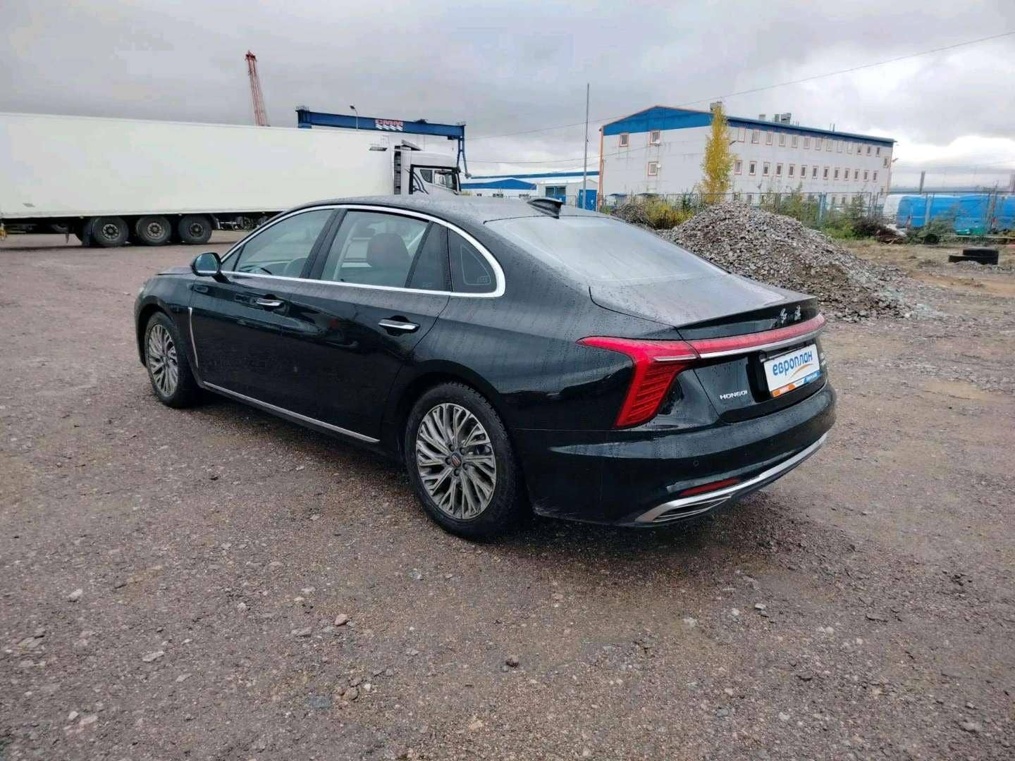 Hongqi H5,  131 705 км, 2024 года в лизинг