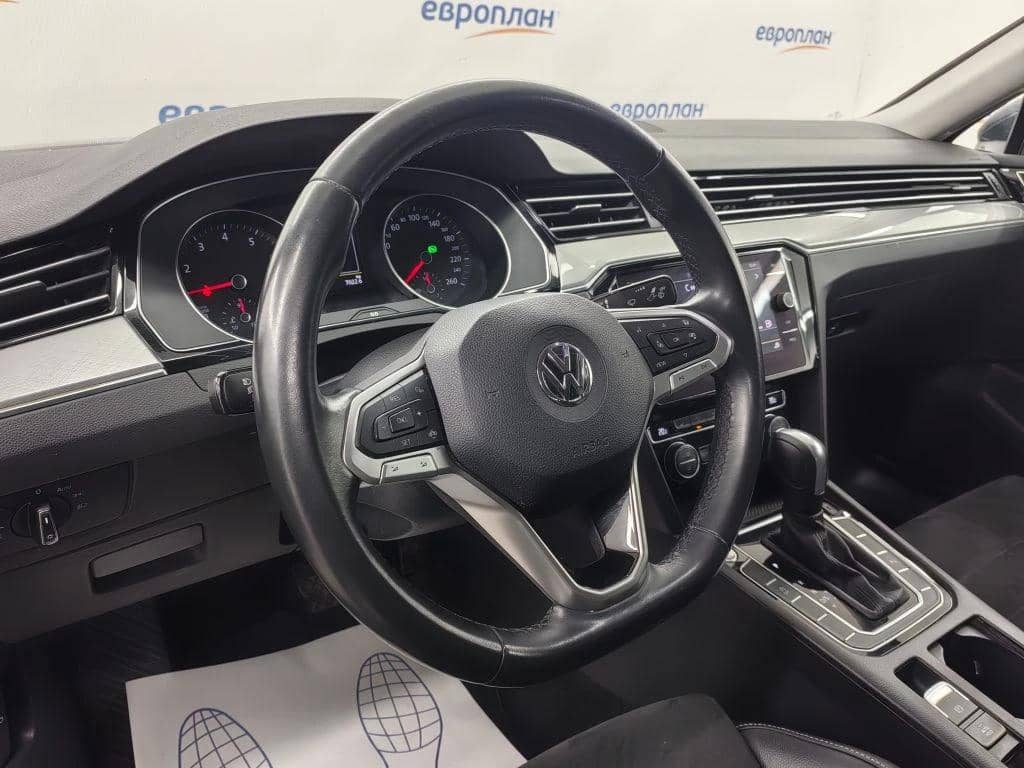 Volkswagen Passat,  131 312 км, 2020 года в лизинг