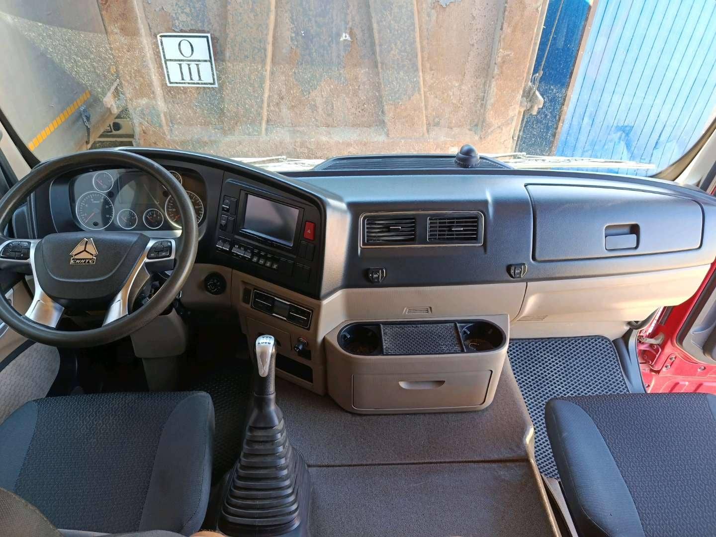 HOWO ZZ3257V384GE1 6x4,  79 402 км, 2022 года в лизинг