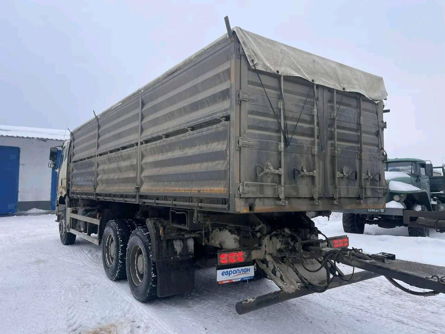 FAW CA3250P66K24T1E5 6х4,  109 492 км, 2024 года в лизинг