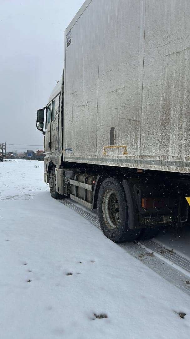 Sitrak ZZ4186V391HE,  371 113 км, 2023 года в лизинг