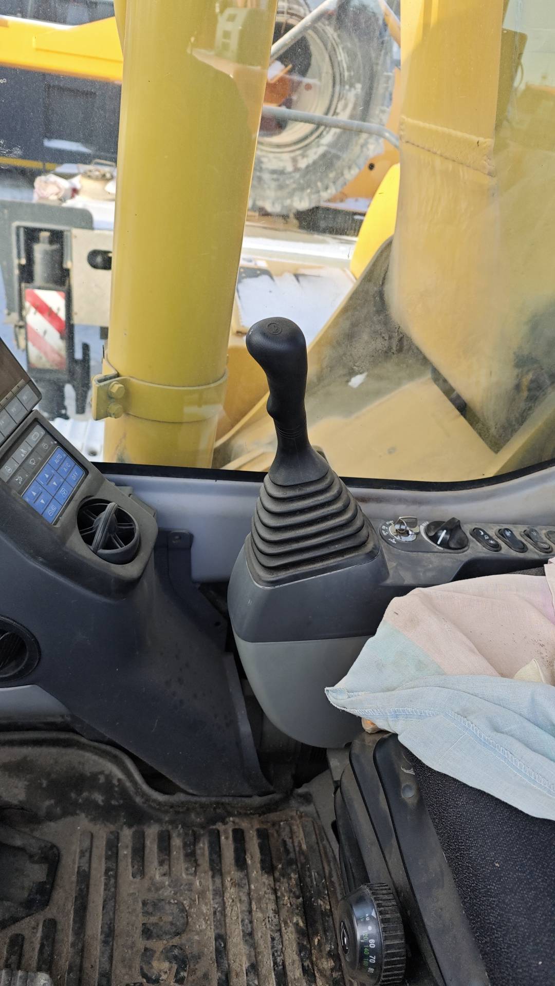 KOMATSU PC300-8MO, 2021 года в лизинг