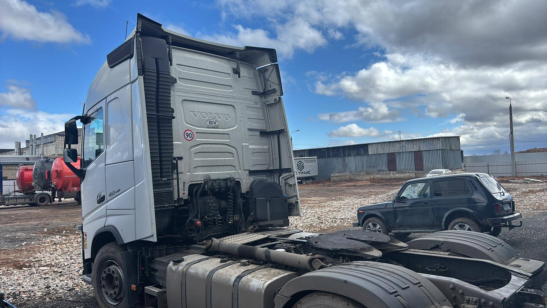Volvo FH 460 4x2 (FH Globetrotter),  822 616 км, 2020 года в лизинг