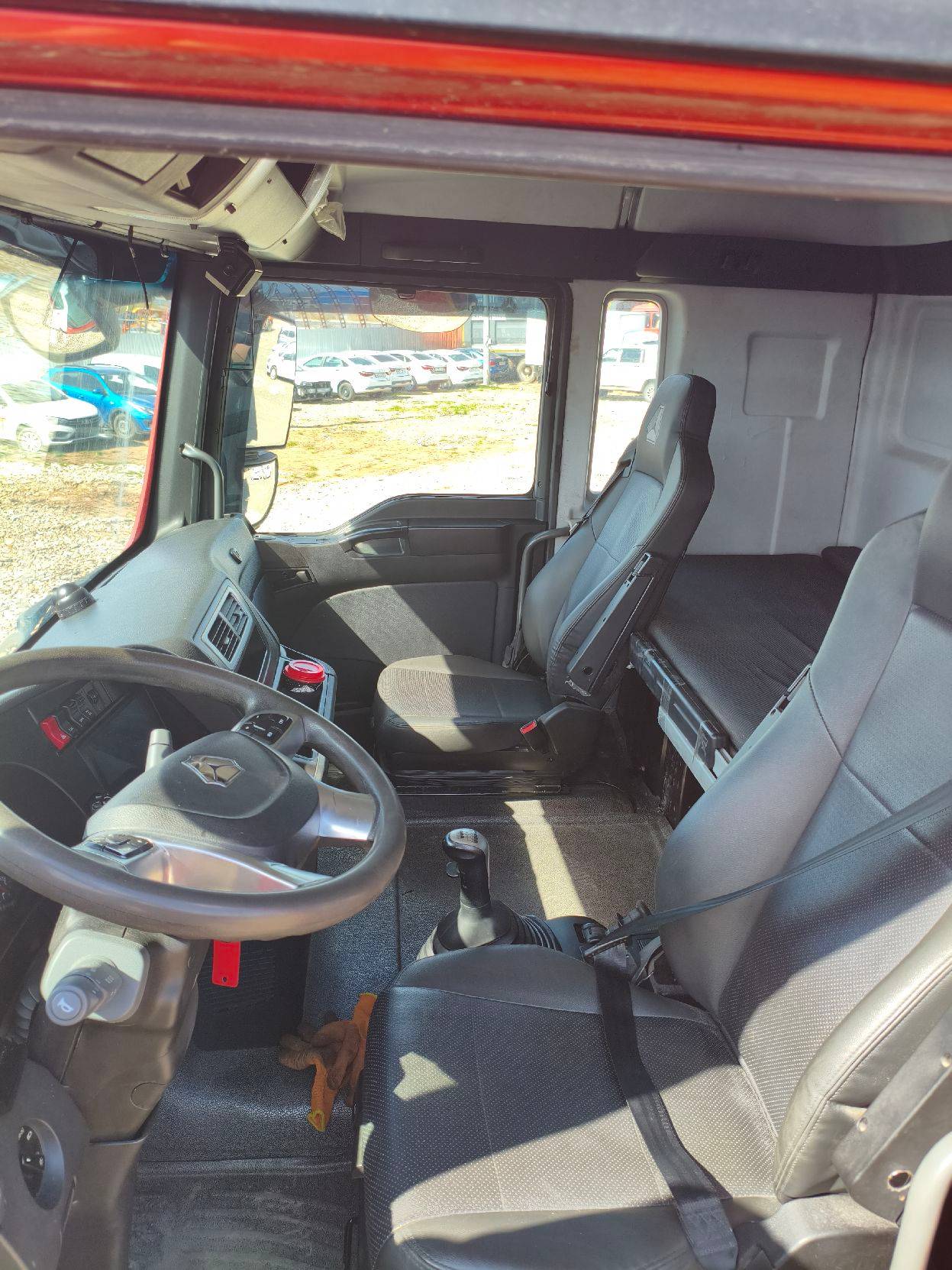 Sitrak ZZ3316V386ME,  136 499 км, 2023 года