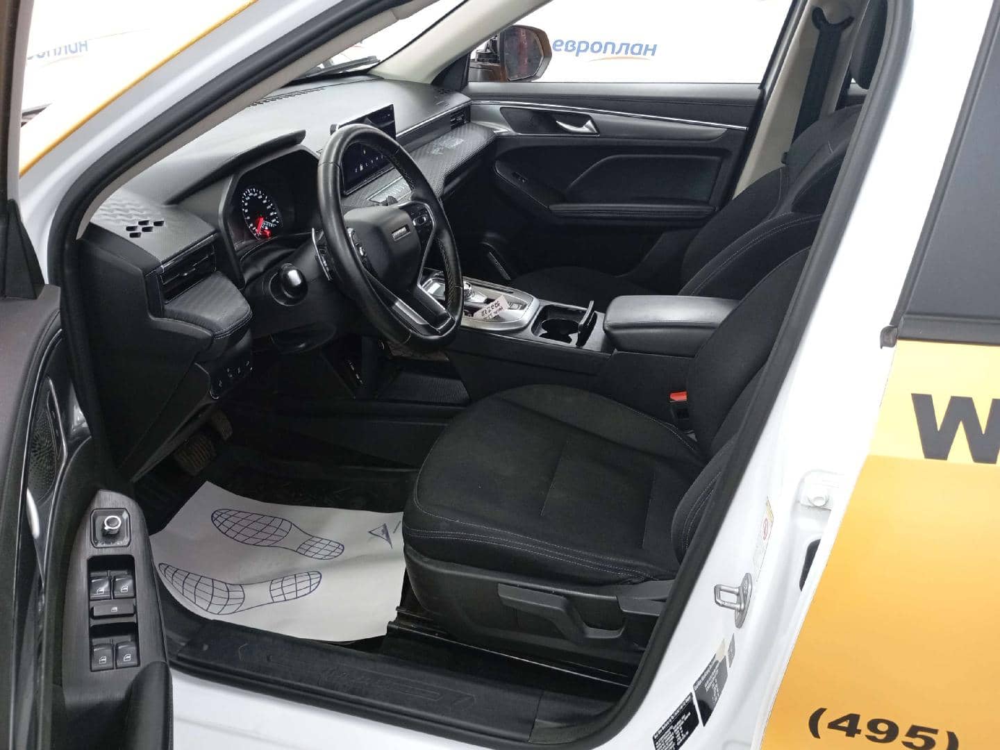 Haval Jolion,  203 670 км, 2024 года в лизинг