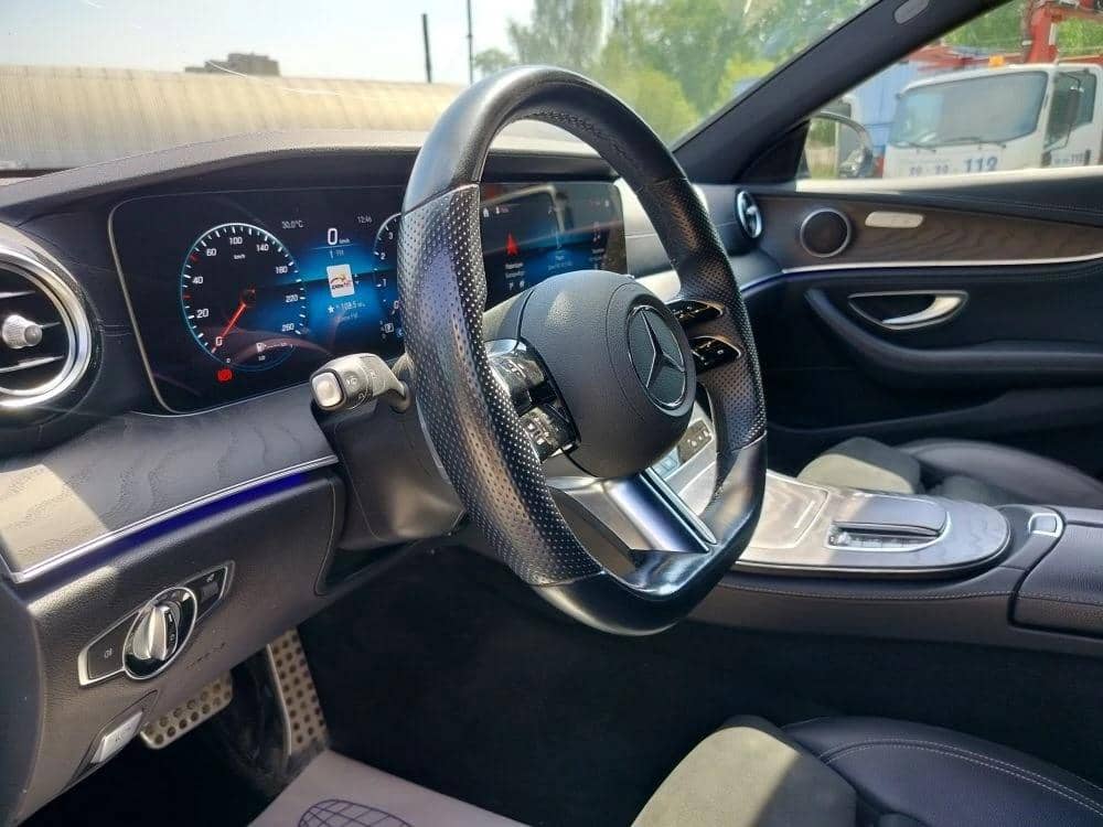 Mercedes-Benz E седан,  84 208 км, 2022 года в лизинг