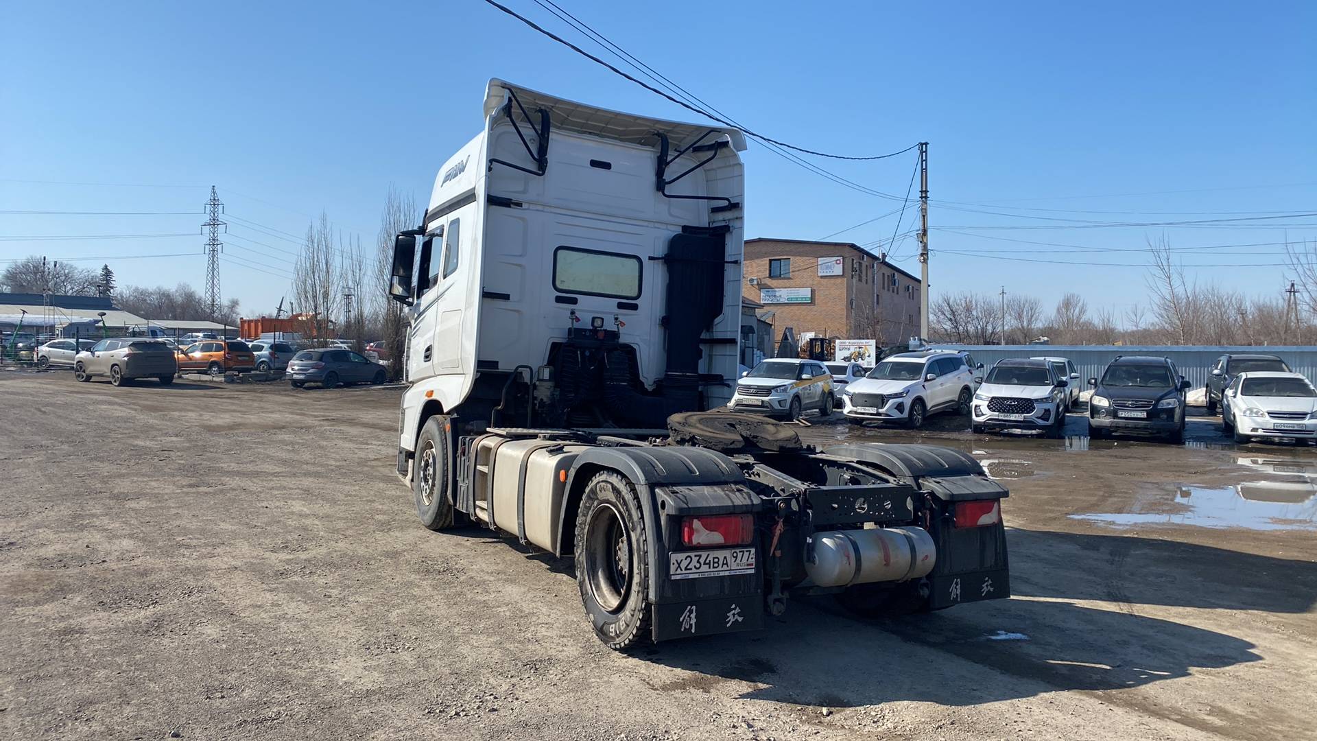 FAW CA4180P77K25E5 4x2,  264 176 км, 2023 года в лизинг