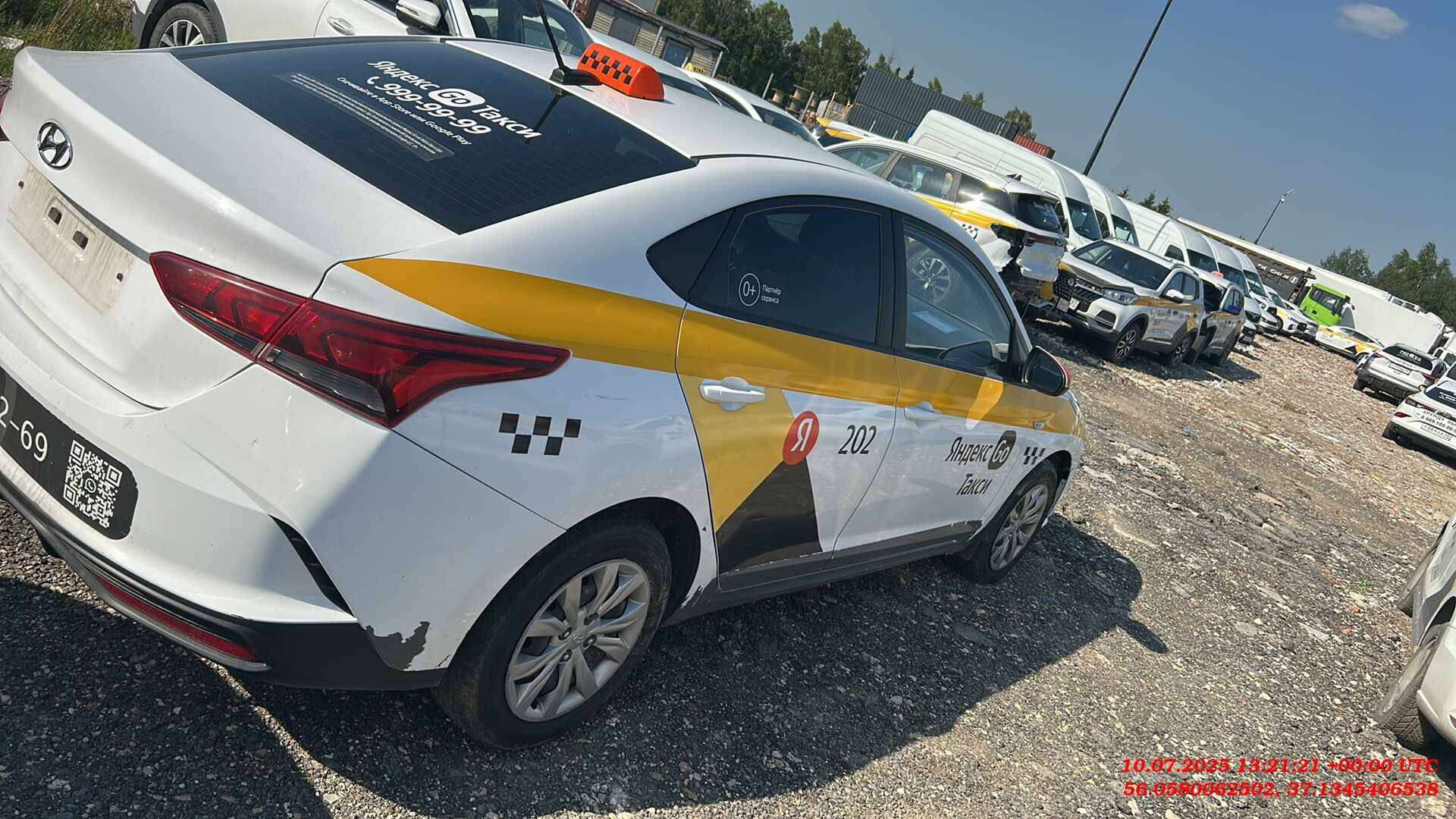 Hyundai Solaris,  304 178 км, 2021 года