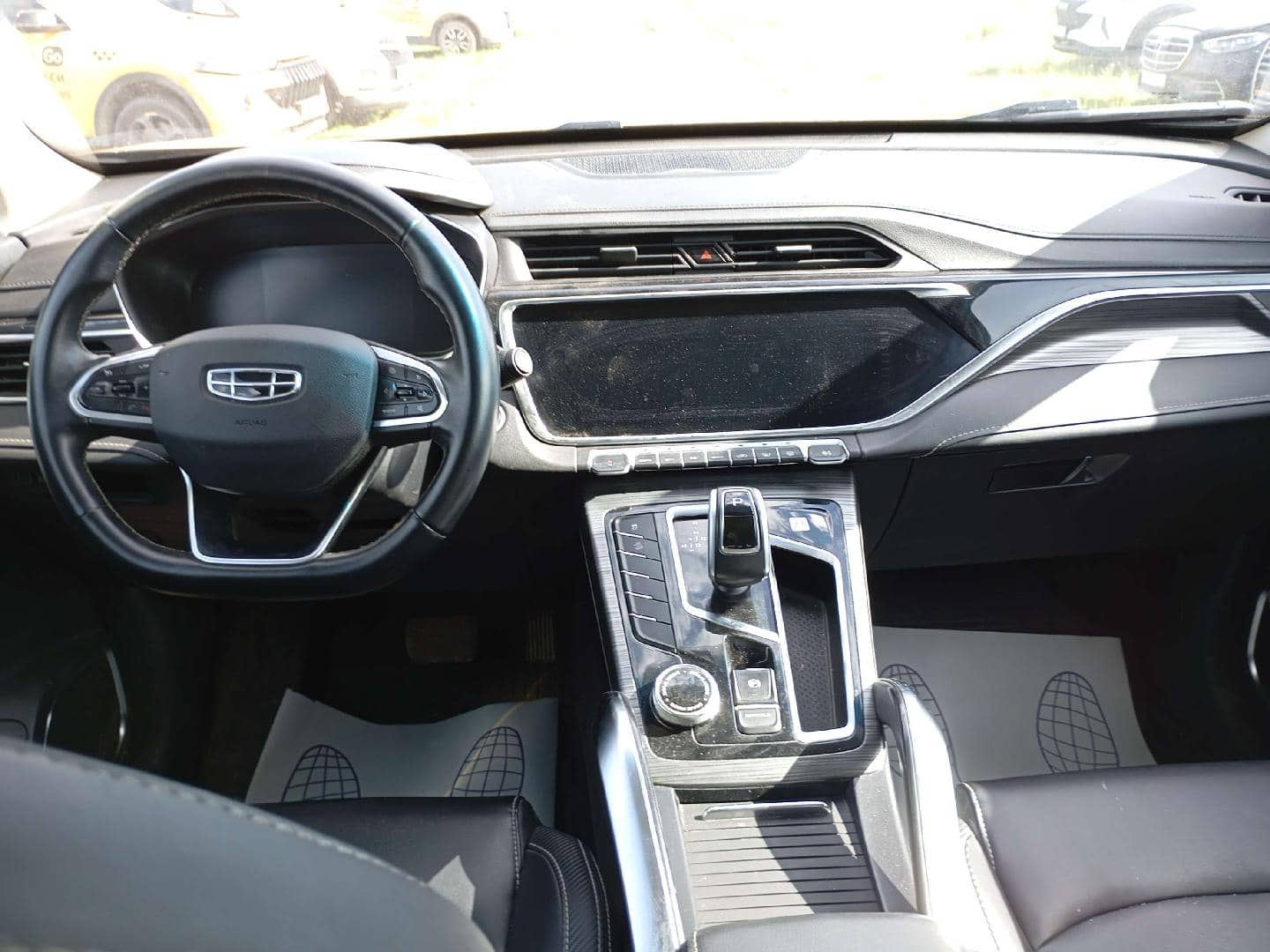 Geely Atlas Pro,  214 270 км, 2023 года в лизинг