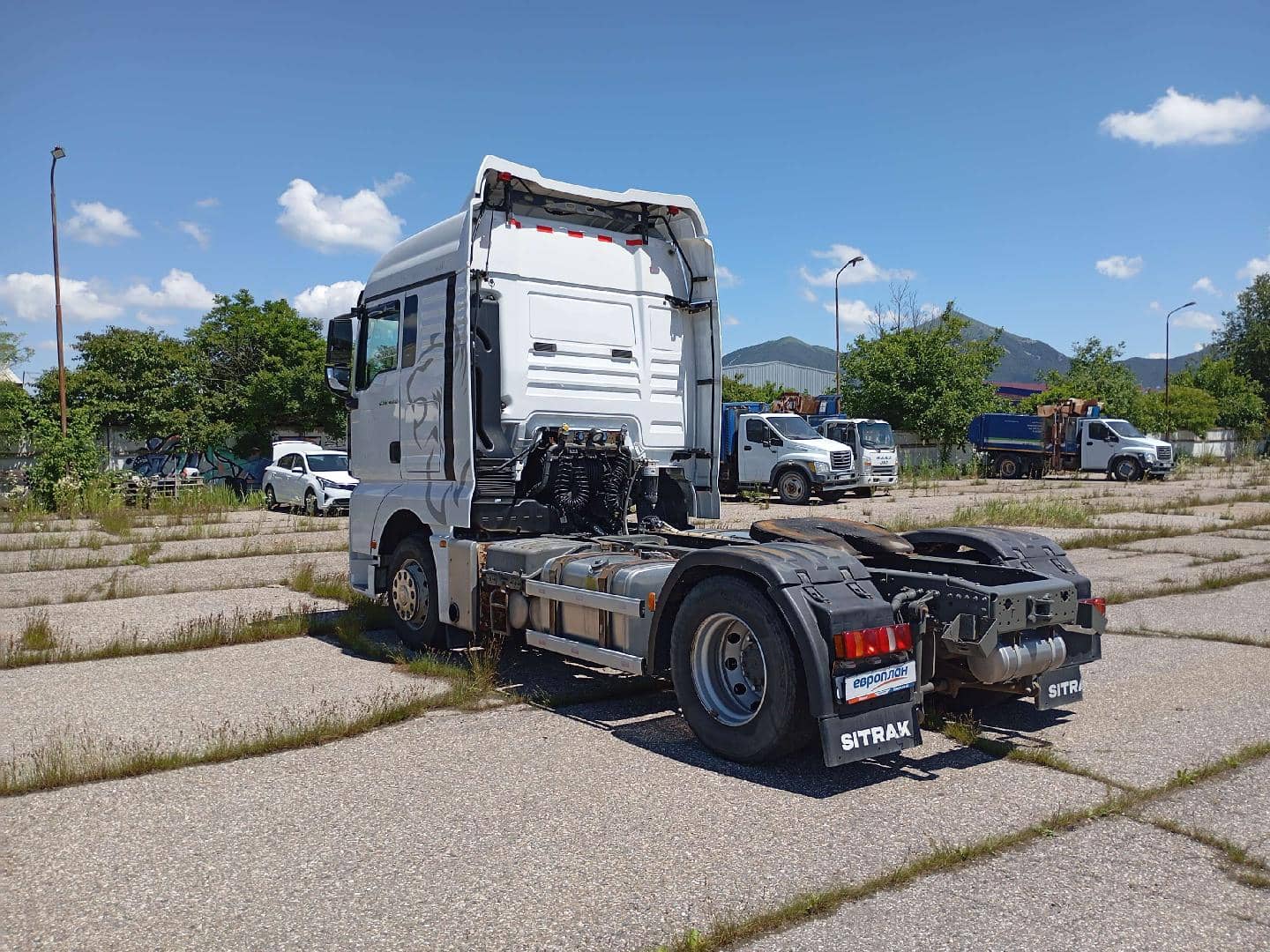 Sitrak C7H MAX ZZ4186V391HE,  328 128 км, 2023 года в лизинг