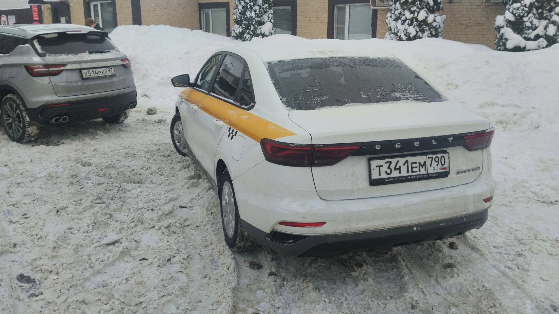 Geely Emgrand,  195 560 км, 2023 года в лизинг