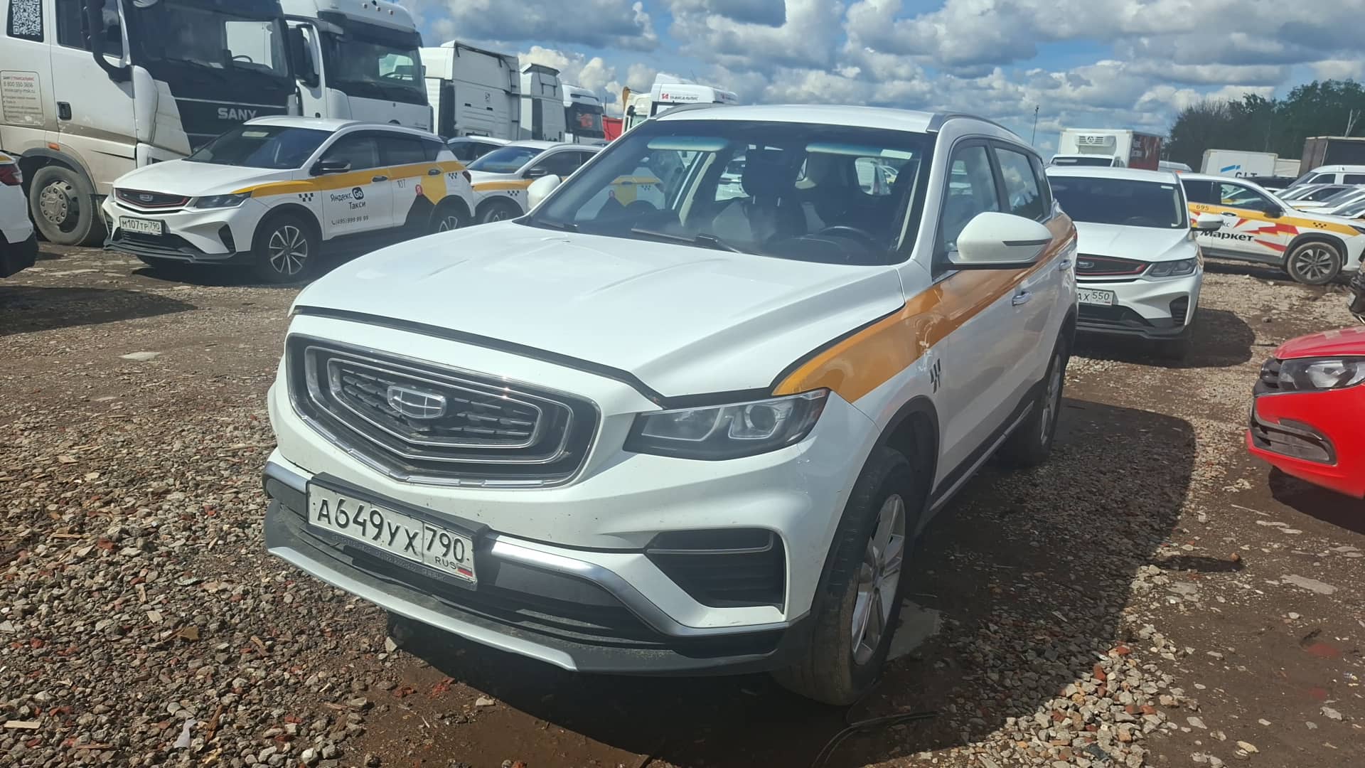 Geely Atlas Pro,  174 999 км, 2023 года в лизинг