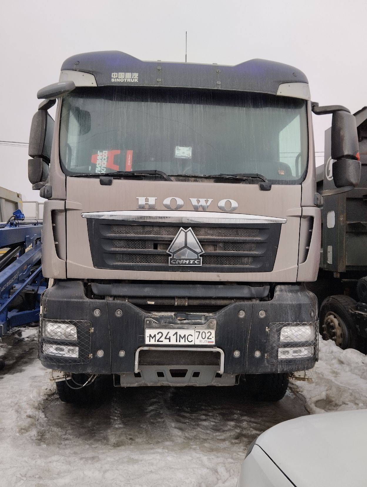 HOWO ZZ3317V386GE1 8х4