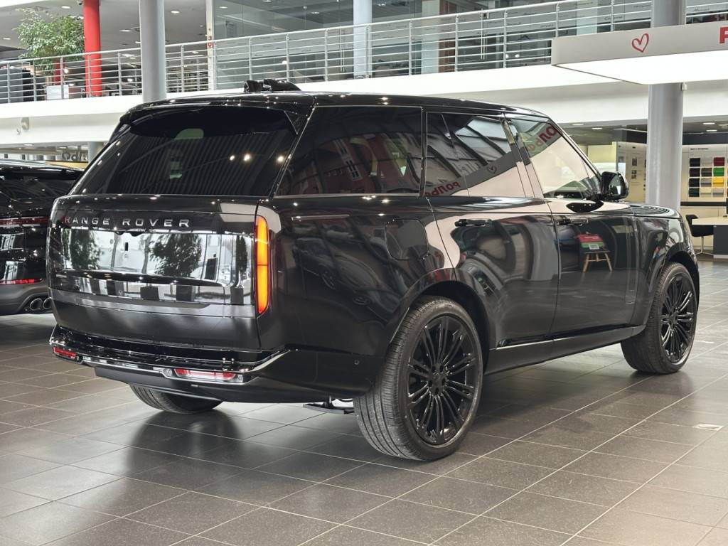 Land Rover Range Rover В6 3.0 дизель 350 л.с. гибрид Автобиография (Autobiography)