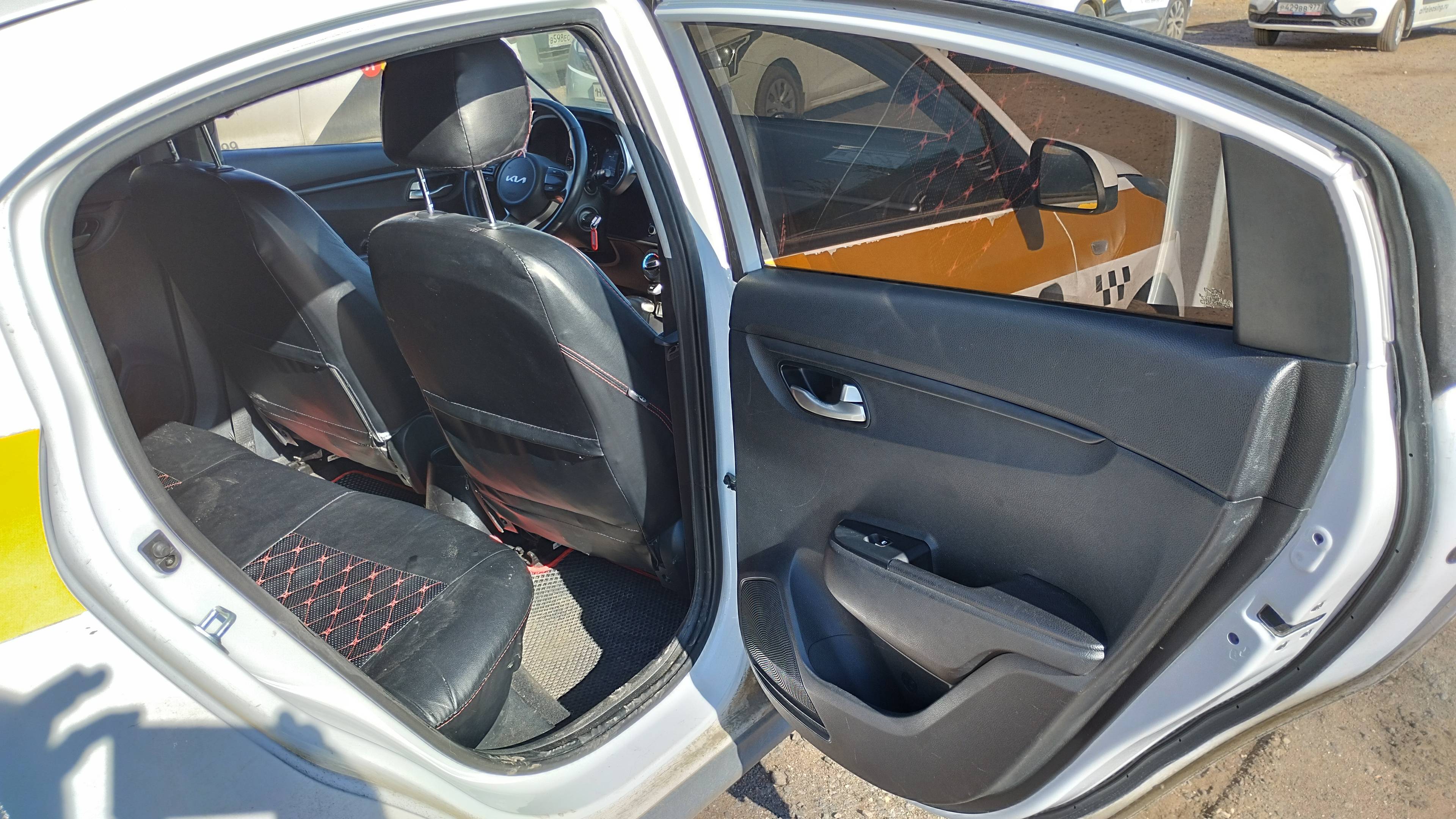 KIA Rio,  299 486 км, 2021 года в лизинг