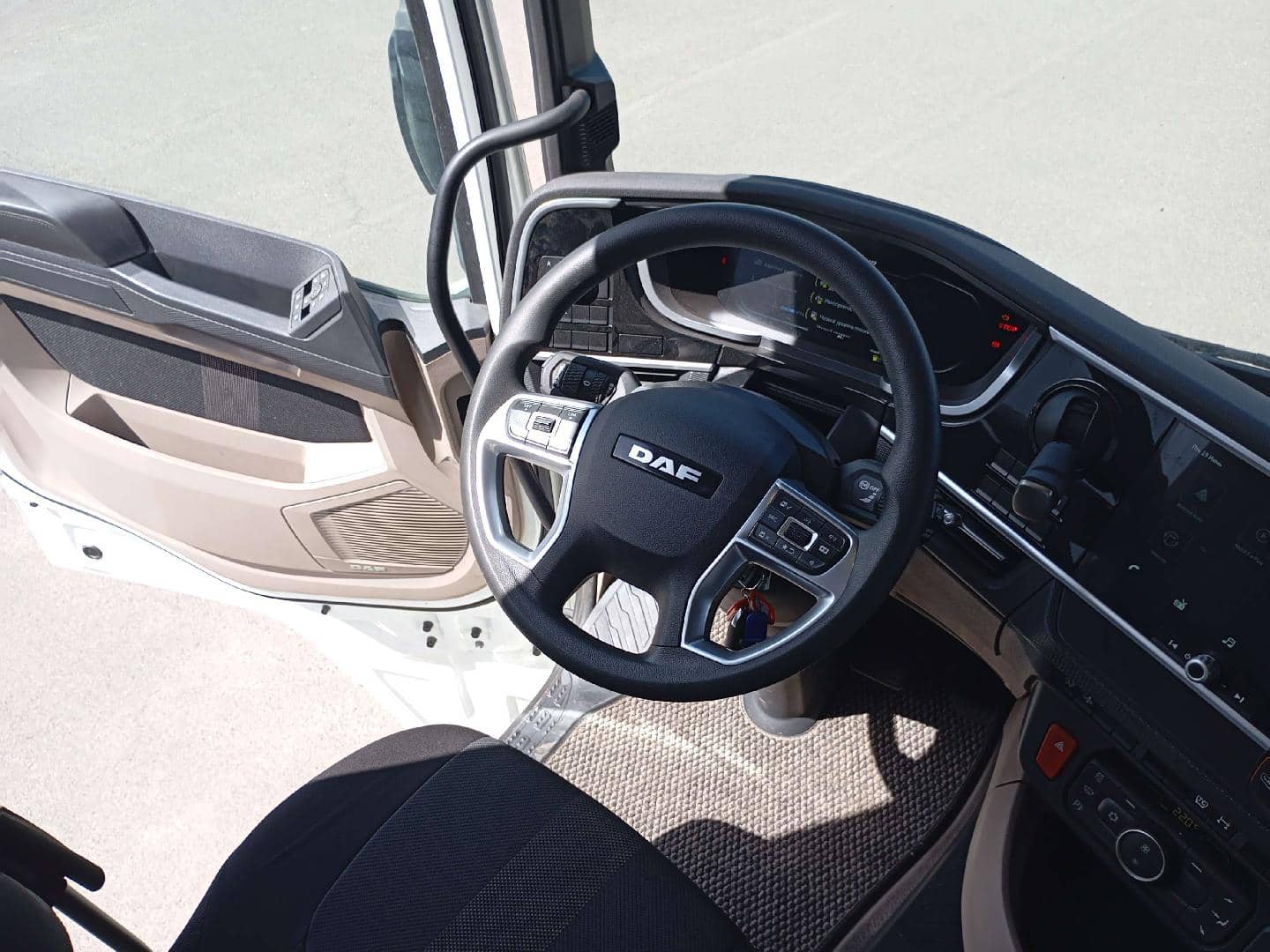 DAF XG 480 FT 4x2,  408 915 км, 2023 года в лизинг