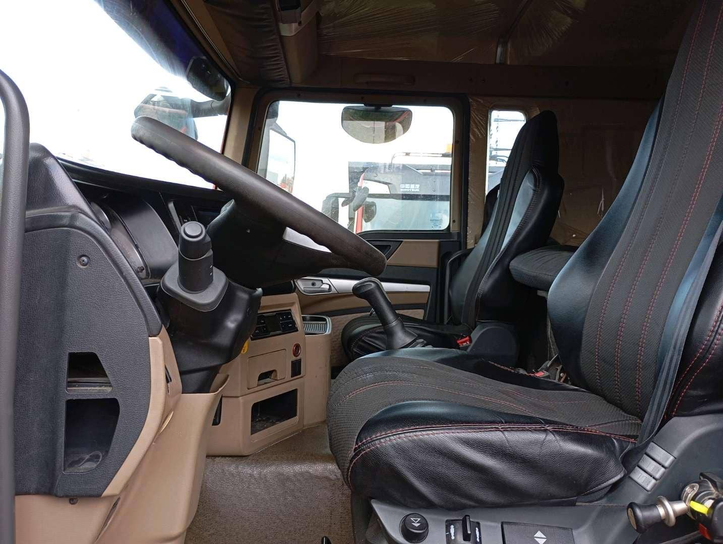 HOWO ZZ3256V384GE 6x4,  133 443 км, 2023 года в лизинг