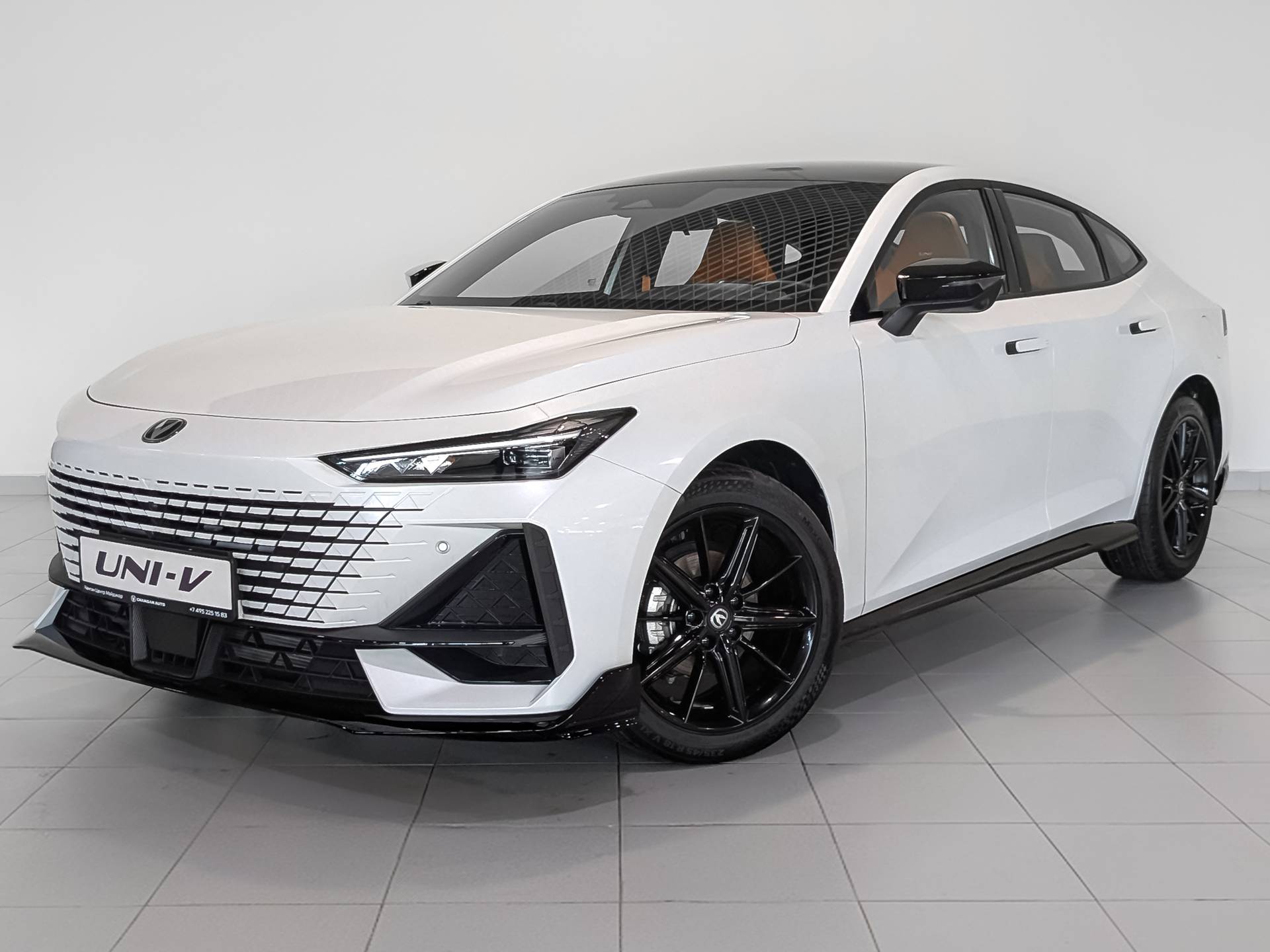 Changan Uni-V 1.5 7DCT Luxe