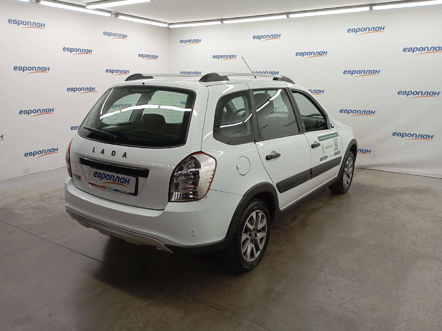 Lada Granta Кросс,  32 679 км, 2023 года в лизинг