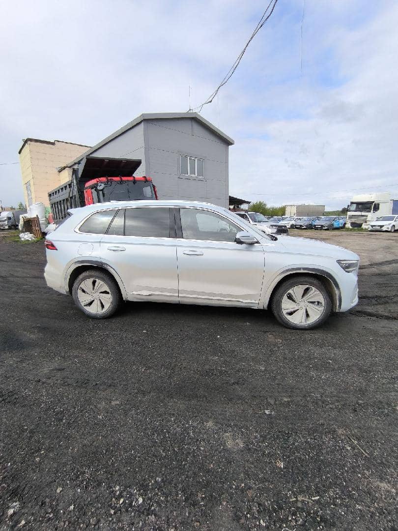 Geely Monjaro Hi-P (Xingyue L Hi-P),  54 394 км, 2022 года