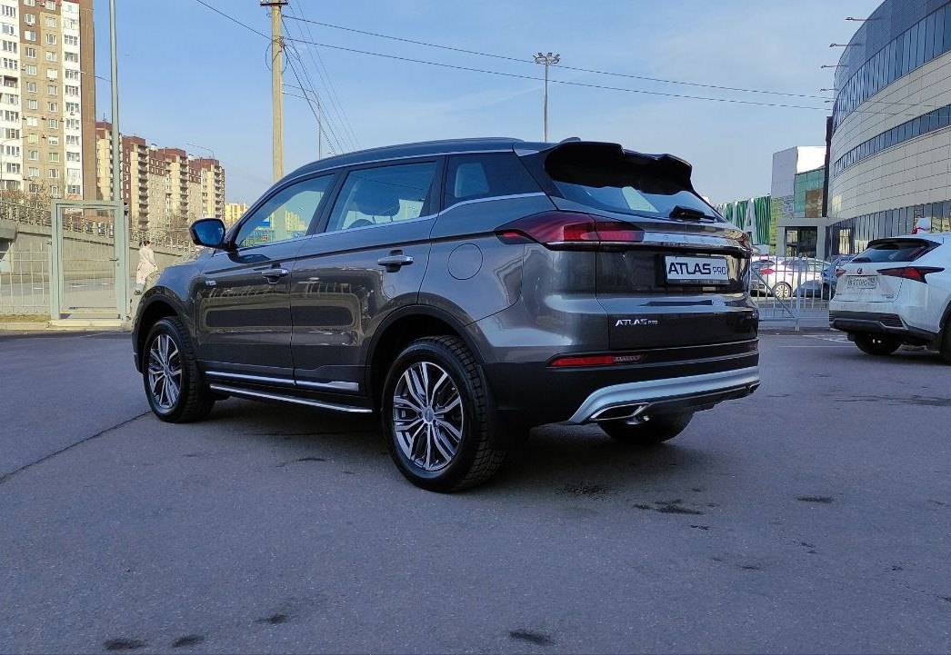 Geely Atlas Pro Flagship+ 1.5T DCT7 4WD