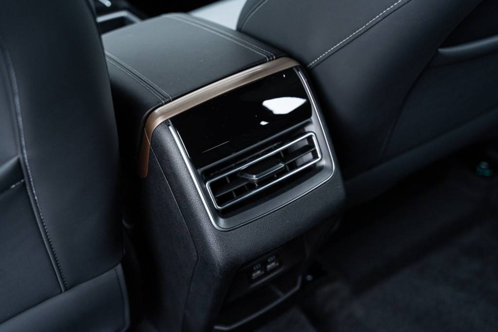 EXEED LX Премиум 1.6Т АТ полный привод (Premium)