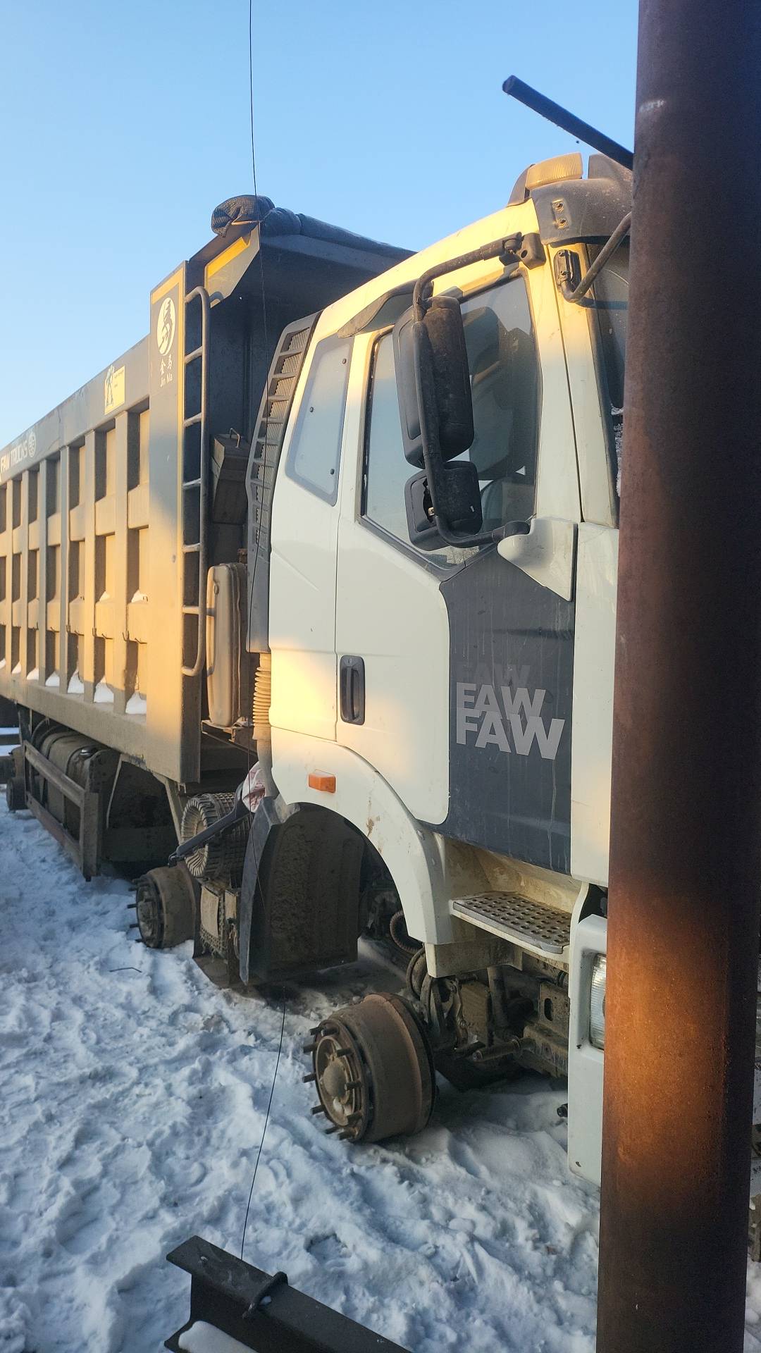 FAW CA3310P66K24T4E5 8х4,  185 000 км, 2022 года в лизинг