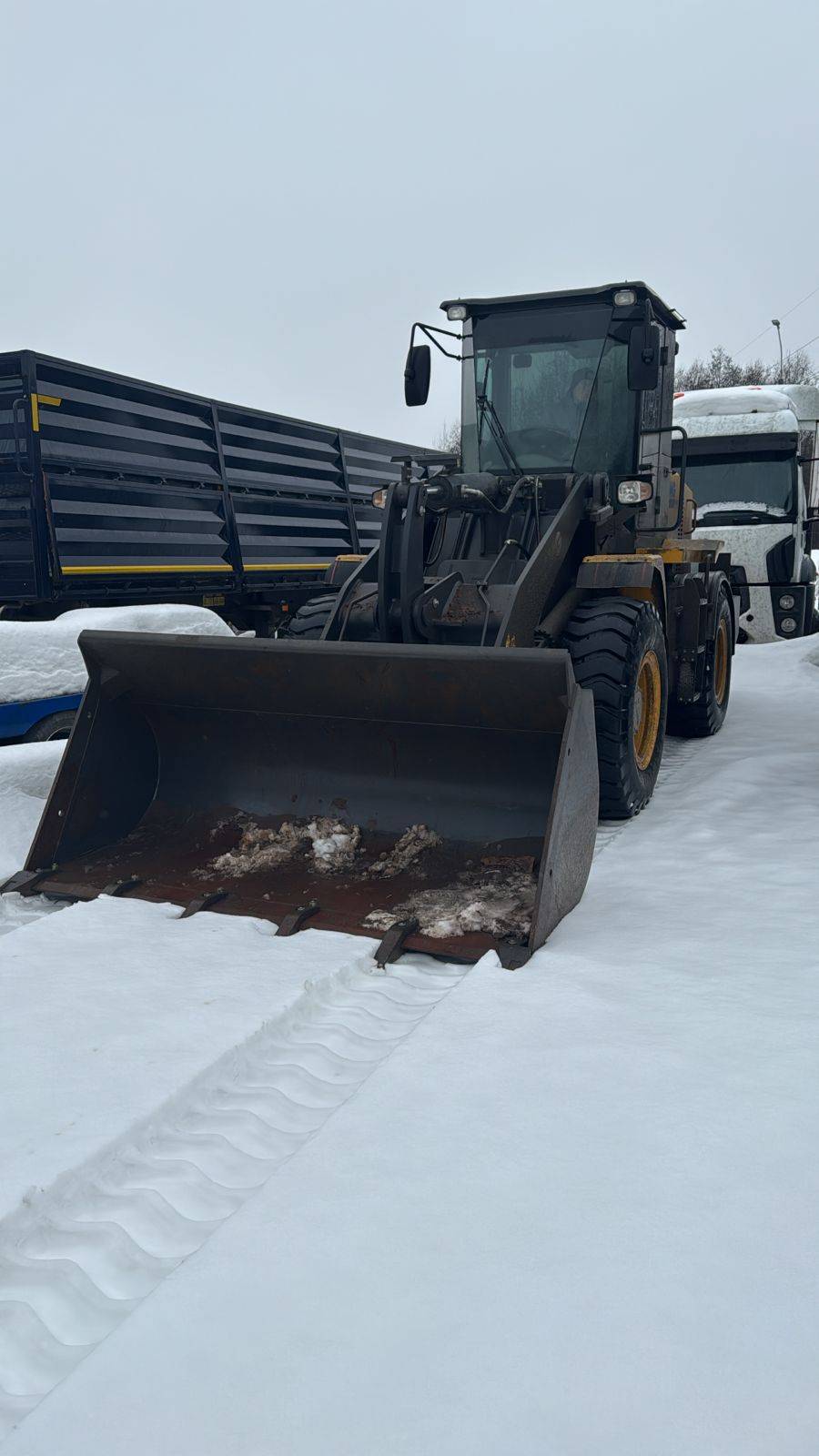 XCMG/MGCM LW330RU