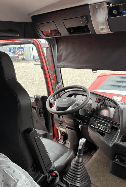 Sitrak ZZ4406V395ME 6x6,  59 230 км, 2023 года в лизинг