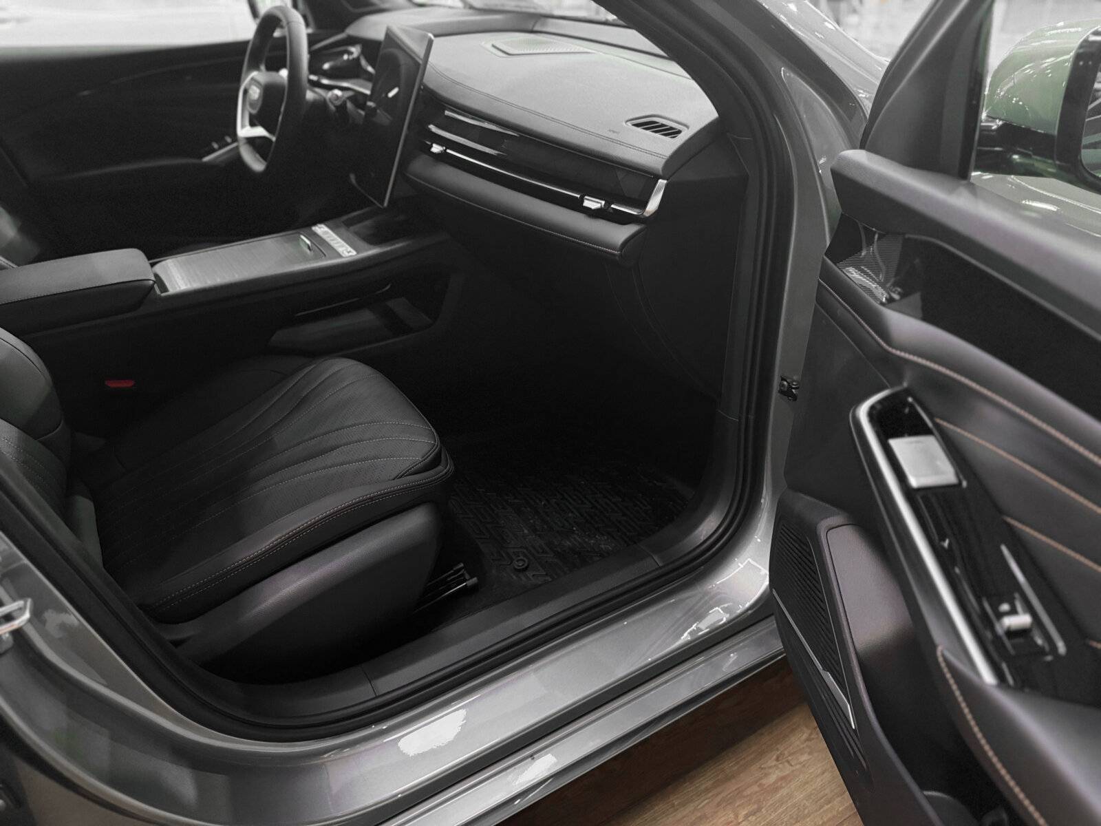 Geely Preface Flagship 2.0T 7DCT